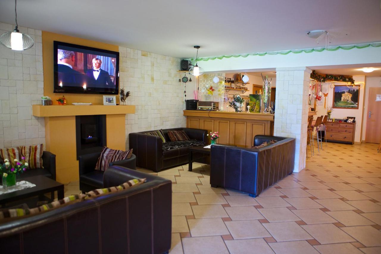 Apartman & Studio Tyrkys Spiezovec Dóval Kültér fotó